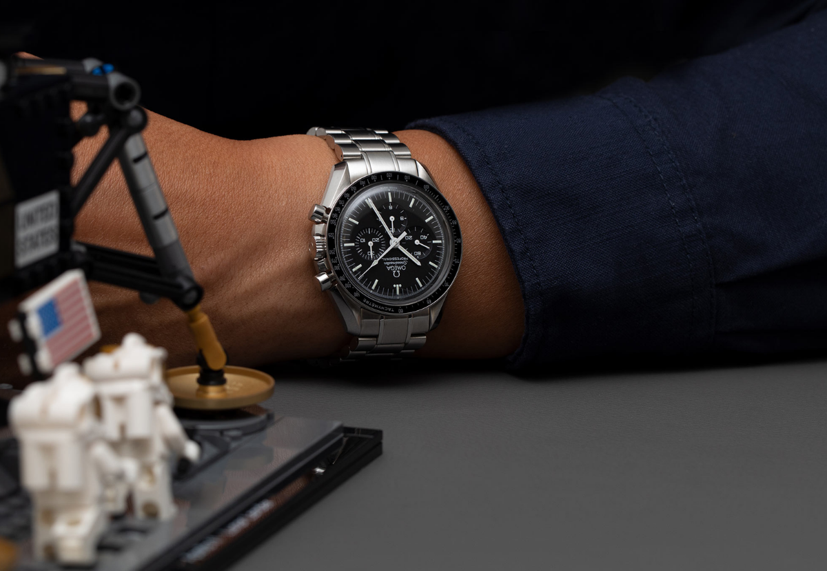 Ashcroft & Vane Apex Chrono Professional Moonwatch 42mm
