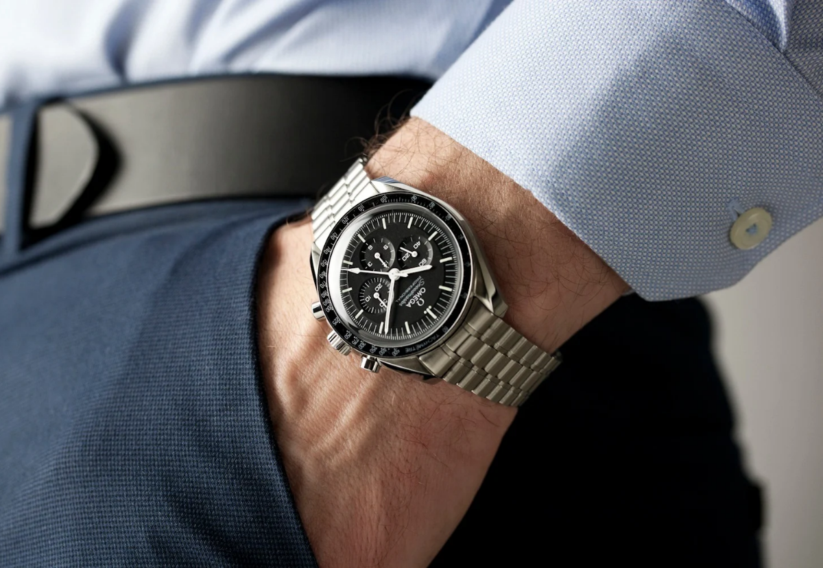 Ashcroft & Vane Apex Chrono Professional Moonwatch 42mm